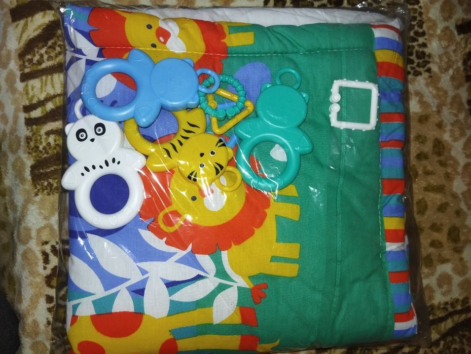 Розвивающий коврик