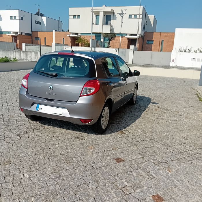 Renault clio 1.2 dynamique exclusive nacional