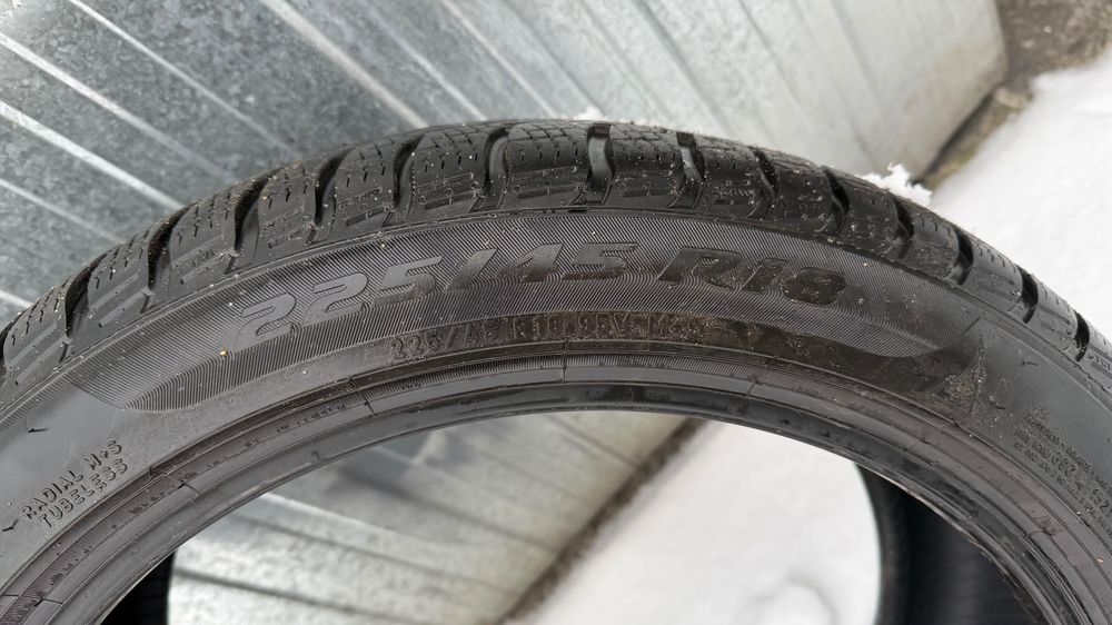 Pirelli Sottozero 3 225/45 r18 95V M+S