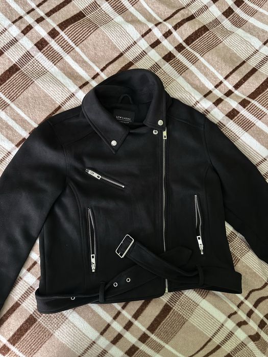 Стильна чорна куртка косуха LC Waikiki з поясом