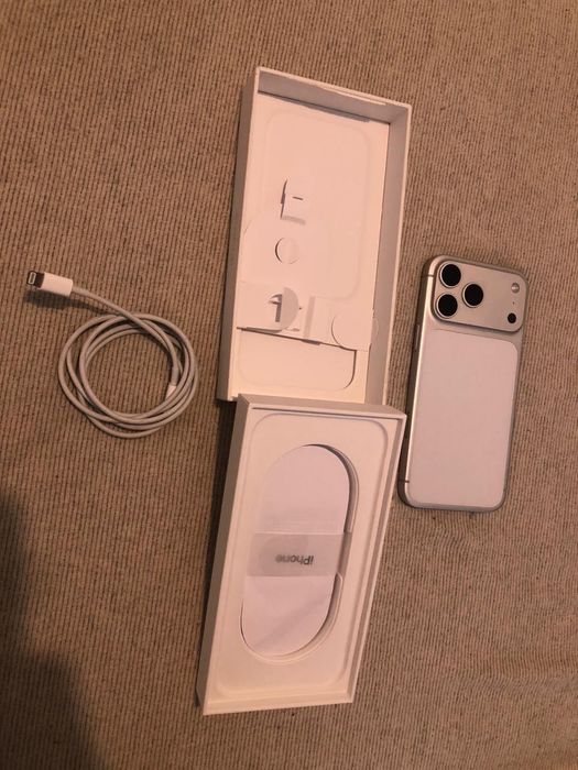 Iphones 17 pro max 256 gb