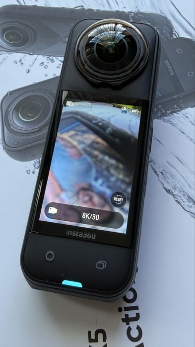 Kamera sportowa Insta 360 X5 Essentials Bundle
