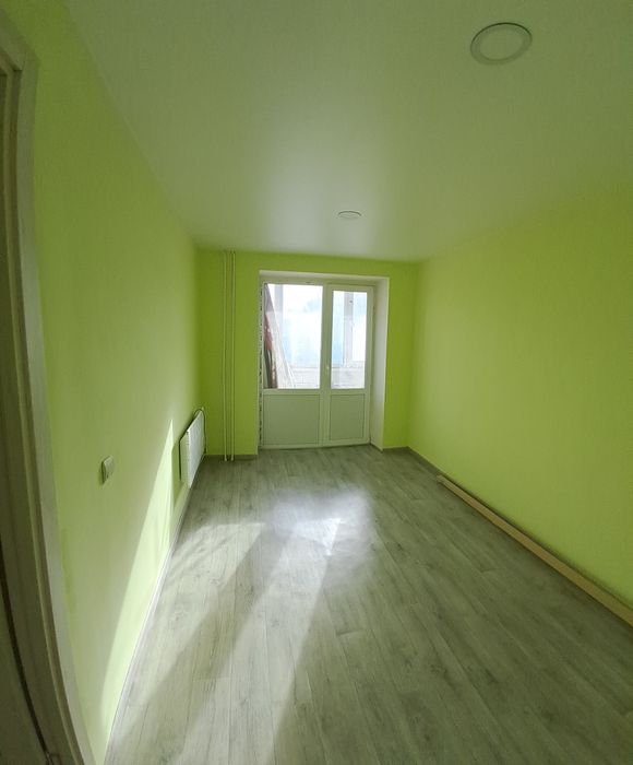 Продам двух комнатную кв. в г. Самар (Новомосковск).