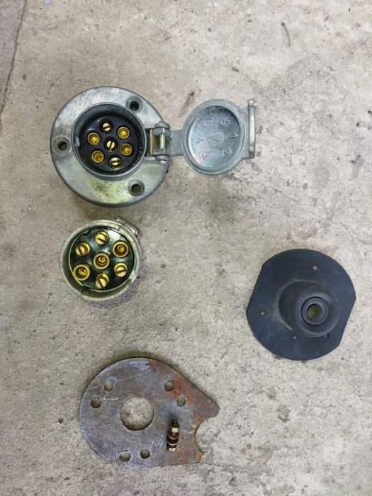 Вилка розетка на прицеп автомобиля