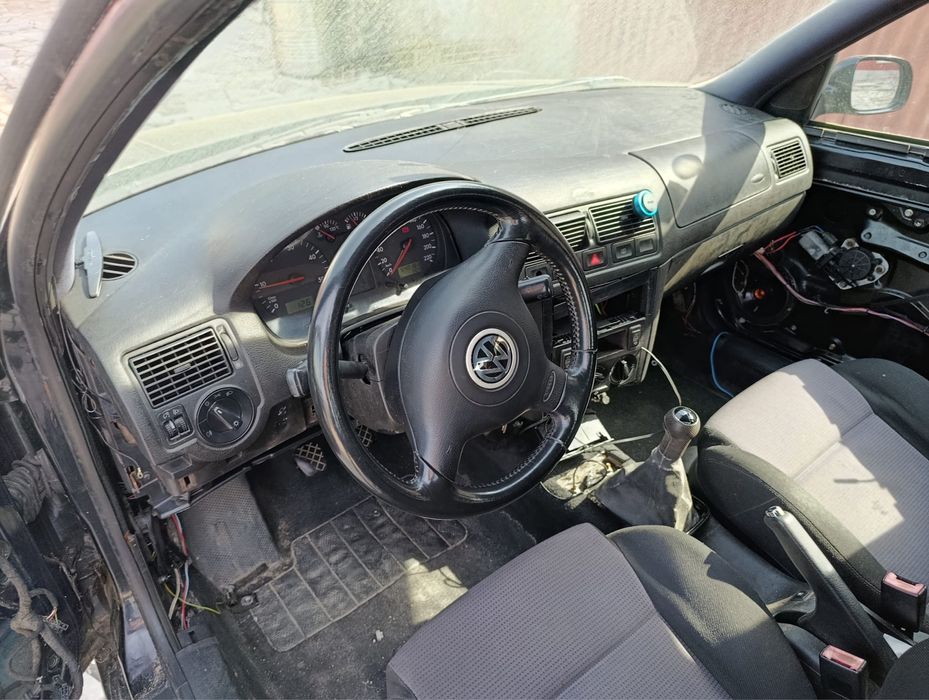Vendo golf 4 1990 TDI