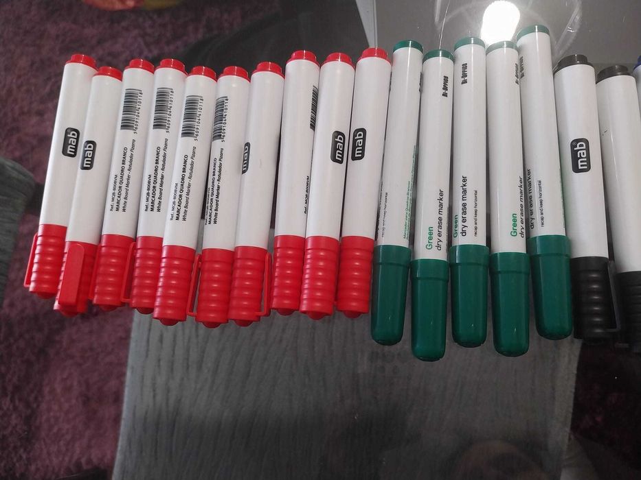 Diferente Material de escritório ou escolar