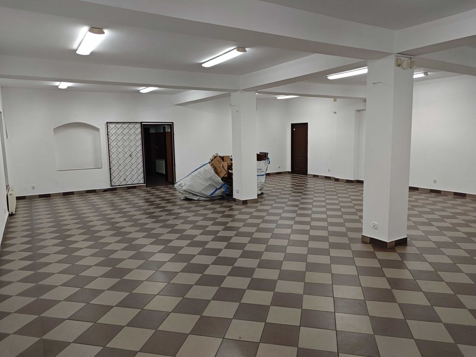 Lokale do wynajęcia 120m2, 30m2, 20m2 ,  w centrum Terespola