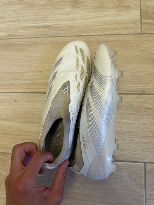 Adidas predator laceless fg