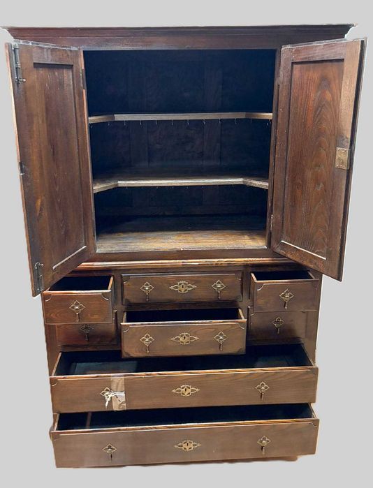 Movel  com comoda encastrada estilo classico