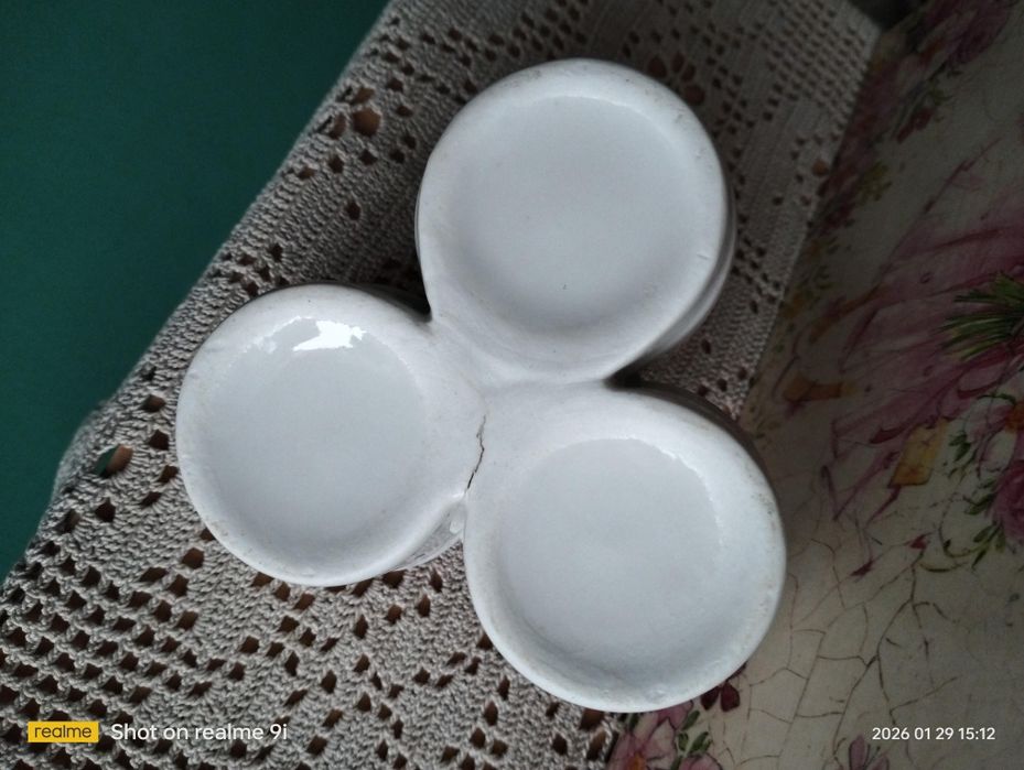 Porcelanowy przyprawnik lub przybornik na biurko