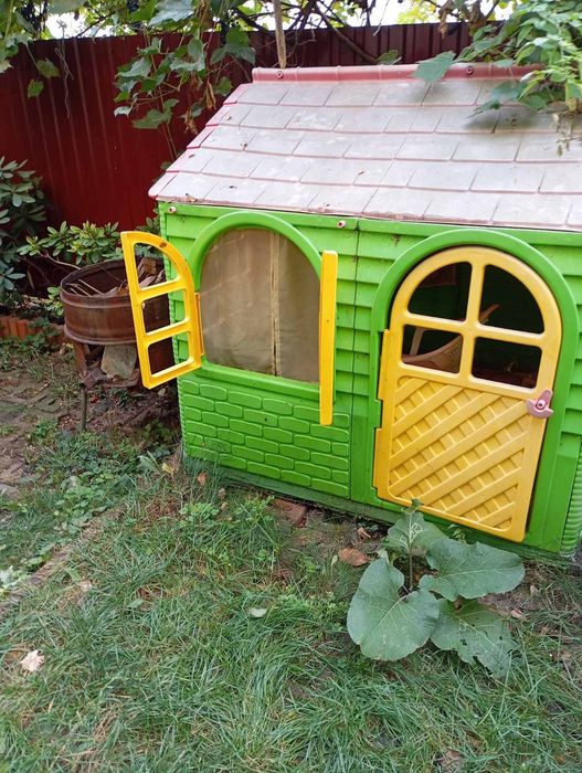 Дитячий будиночок.