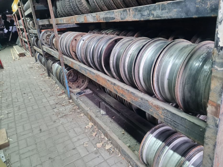 Felgi stalowe 12"13"14"15"16"17,5"19,5"do samochodów dostawczych