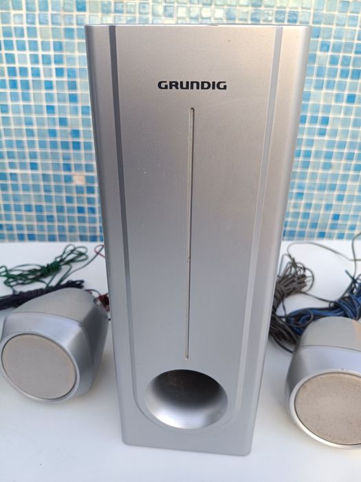 Conjunto  Som de Cinema  Em Casa da Grundig