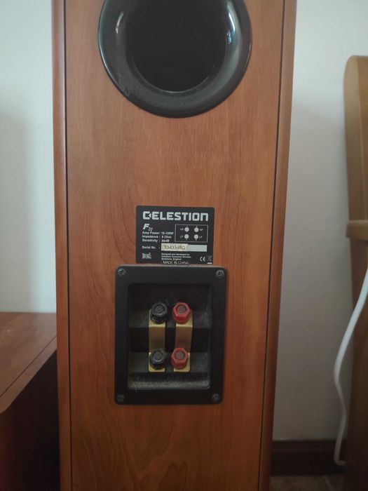 Conjunto de Som Celestion (Colunas de Chão F20 + Subwoofer Ativo S80)