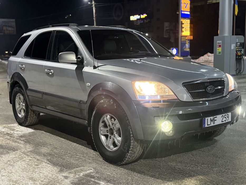 Kia Sorento 2.5 дизель АКПП полный привод рама продам или обмен