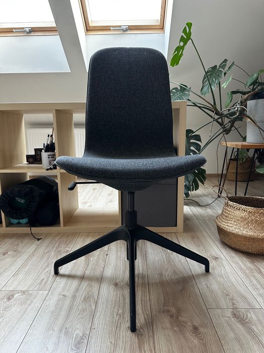 Krzesło biurowe/ konferencyjne Langfjall Ikea bez kółek