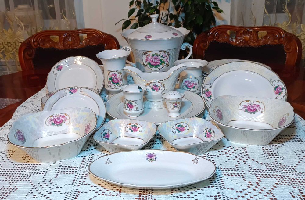 Сервиз столовый, Коростень