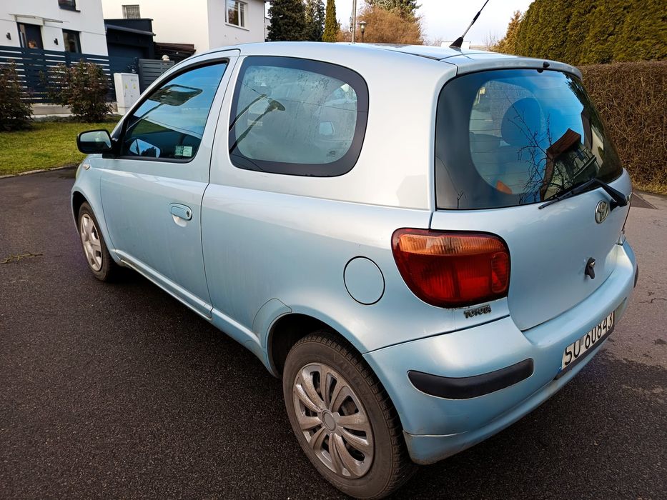 Toyota Yaris 1.0 salon Polska