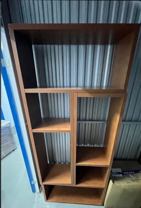 Móvel em cerejeira muito versátil