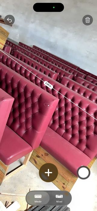 Movel sofa vermelho