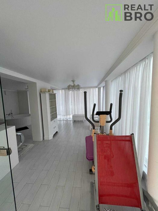 Оренда сучасного будинку, 245 м2