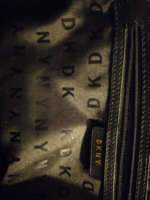 Torebka DKNY skórzana