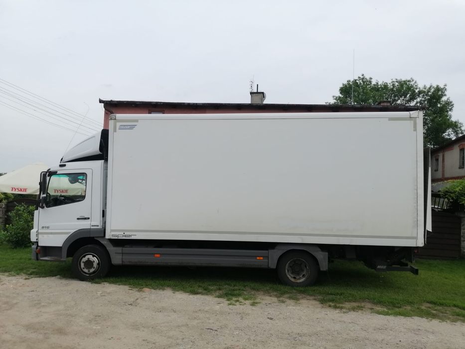 Mercedes Benc Atego 816 Euro 5 łózko ,winda ,webasto