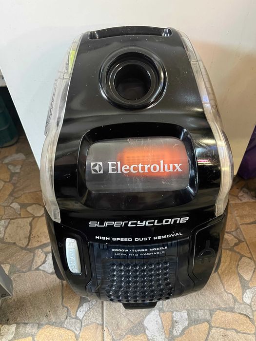 Пилосос Electrolux super cyclon 2000wat некомлект