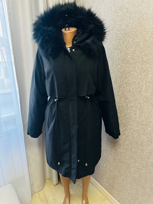Зимова куртка жіноча