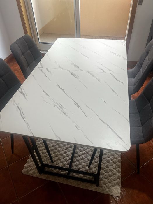 Mesa jantar e 4 cadeiras