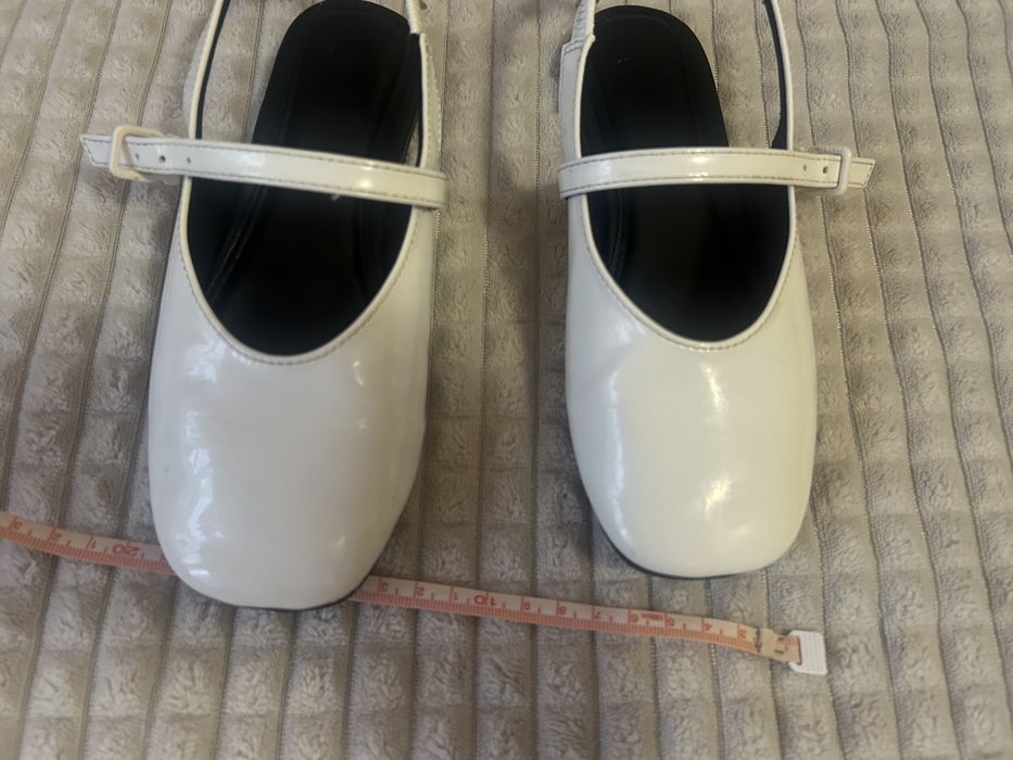 Туфлі (slingbacks) лаковані HM. Розмір 31. Стелька 20см
