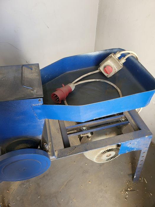 Szreder, rozdrabniacz.