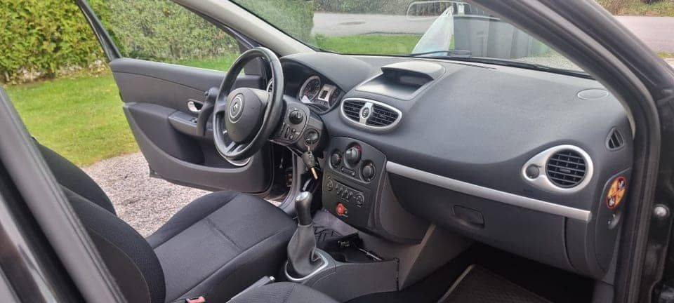 Renault Clio513919456316631047