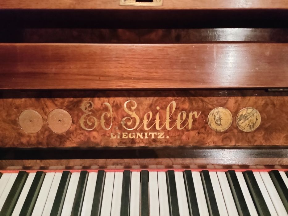 Pianino Ed. Seiler LIEGNITZ