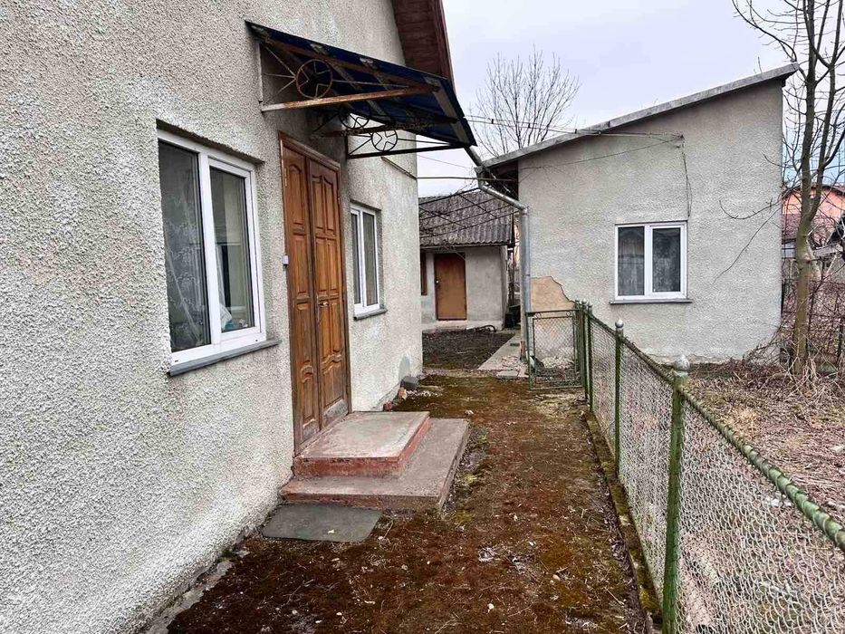 Продаж 4-кімнатного будинку + земля, р-н школи №2, у м. Дрогобич!