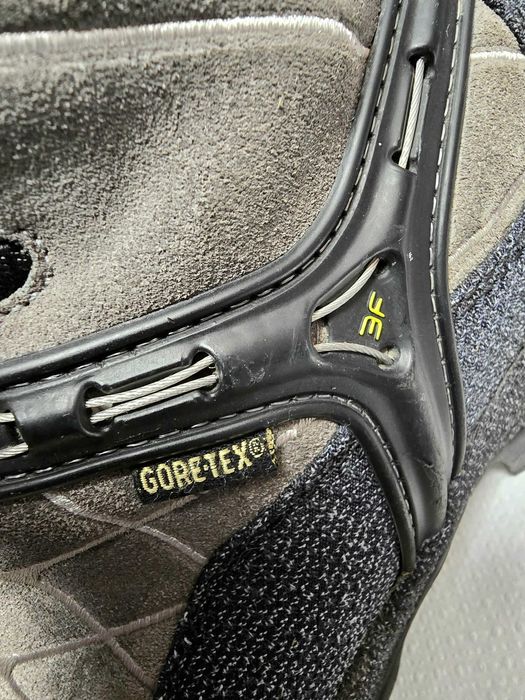 Wysokie męskie buty  Salewa M Alp TRAIN MID GTX PELL ROZM. 42