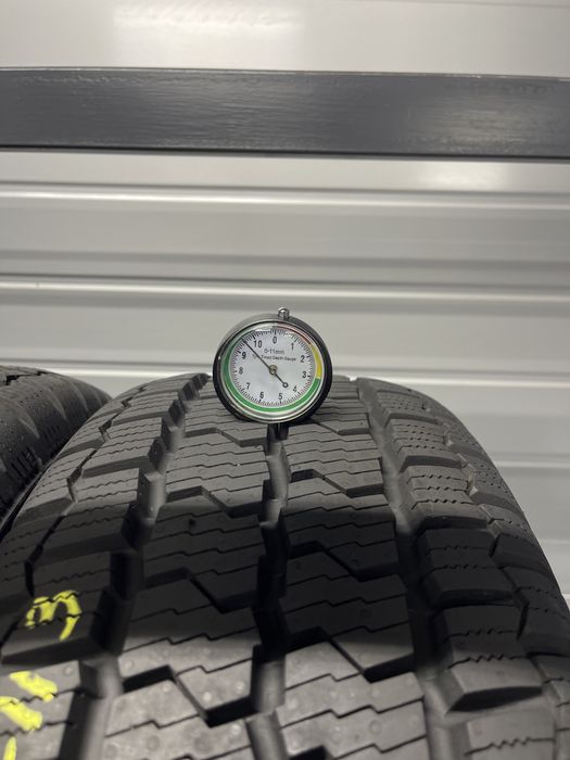 Все сезоні шини 235/65r16C Continental. Ціна 6000грн/шт