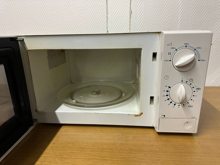 Мікрохвильова піч Samsung