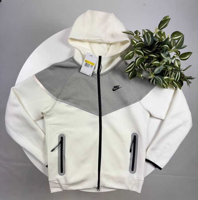 РОЗПРОДАЖ ‼️Рефлективний Костюм Nike Tech Fleece 2 рефлективний