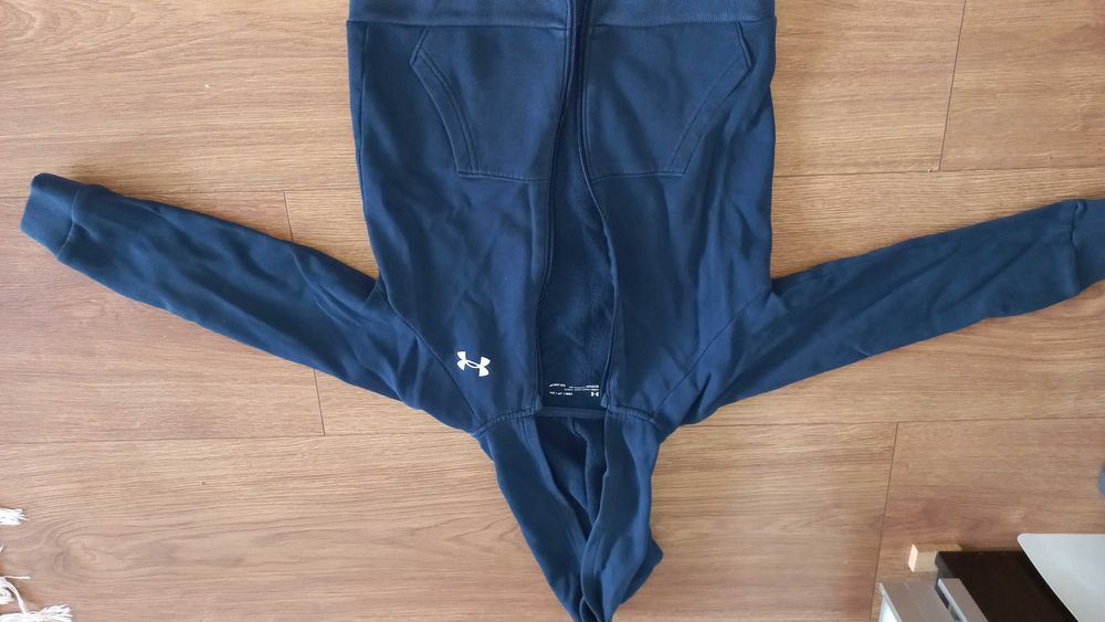 Bluza granatowa dla chłopca z kapturem r.134 coldgear sportowa