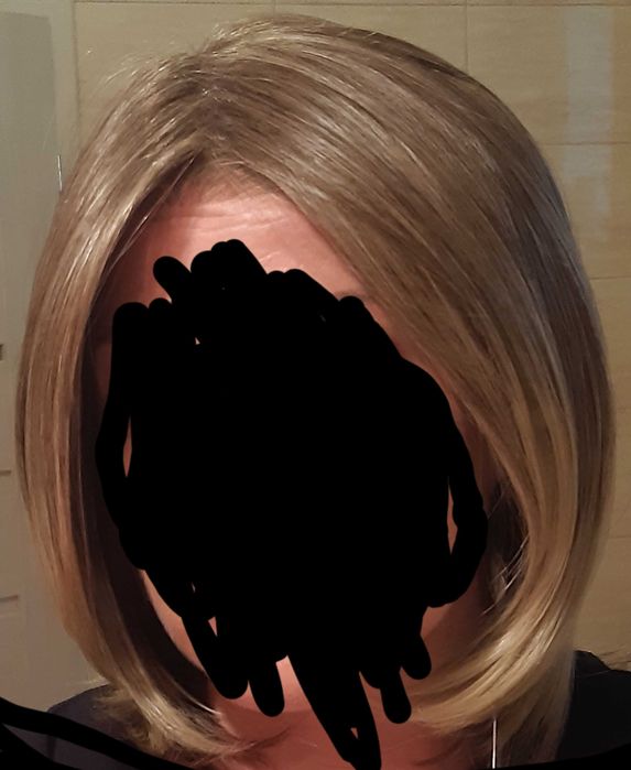 peruka z linią włosów ciemny blond - nowa