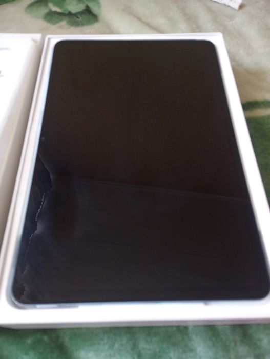 Продам xiomi pad 6. Бу