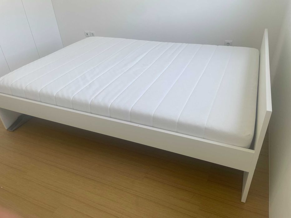 Cama Casal Branca Ikea Semi Nova
