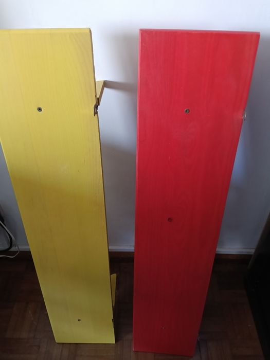 2 parteleiras coloridas