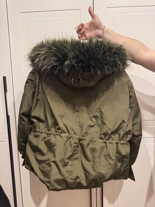 Зимова куртка жіноча