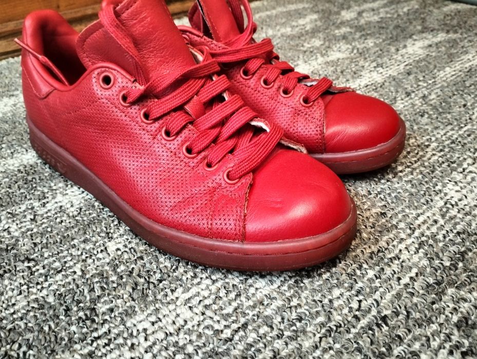 Женские кроссовки Adidas Stan Smith .