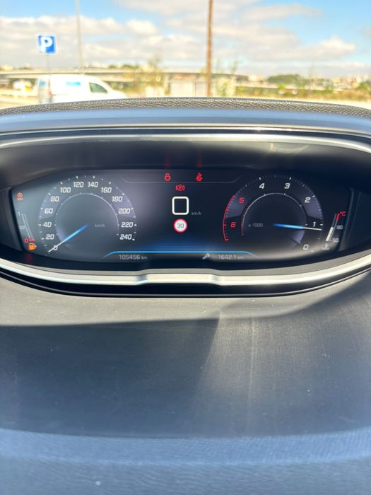 PEUGEOT 3008 2018