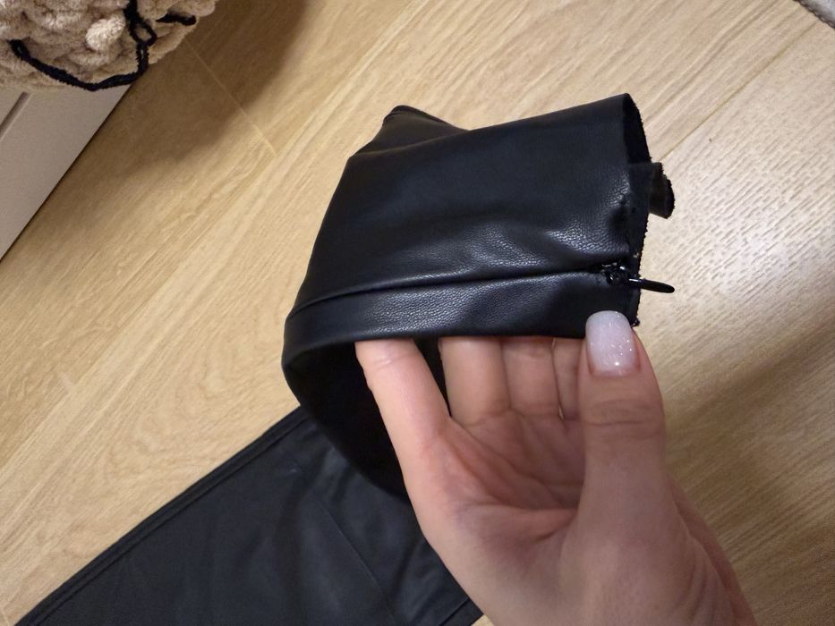 Шкіряні штани zara на флісі  , s