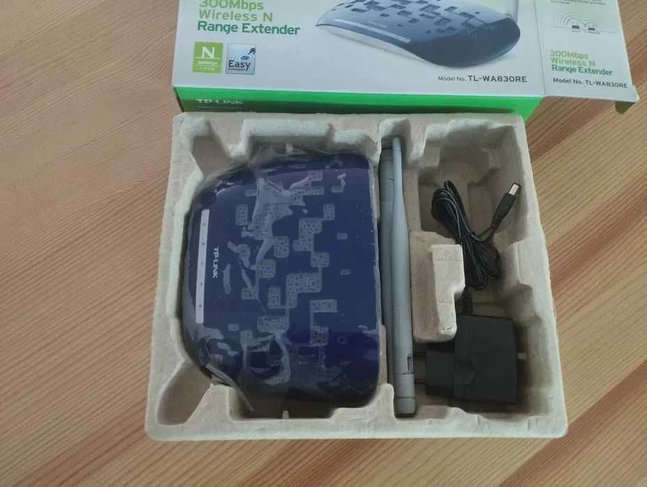 TP-LINK - Access Point - Range Extender - TL-WA830RE