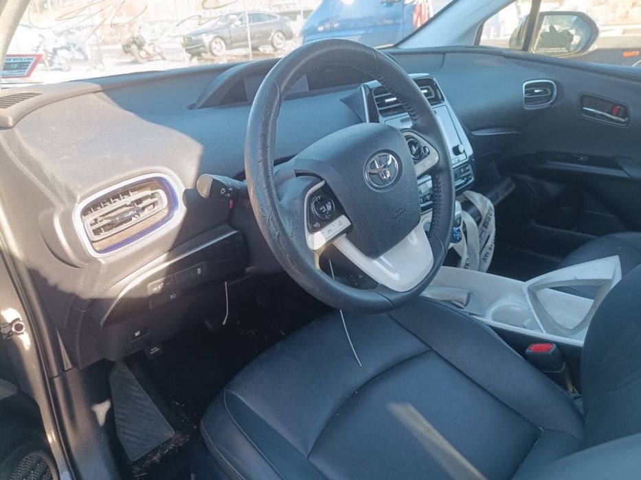 Під викуп Toyota Prius 50